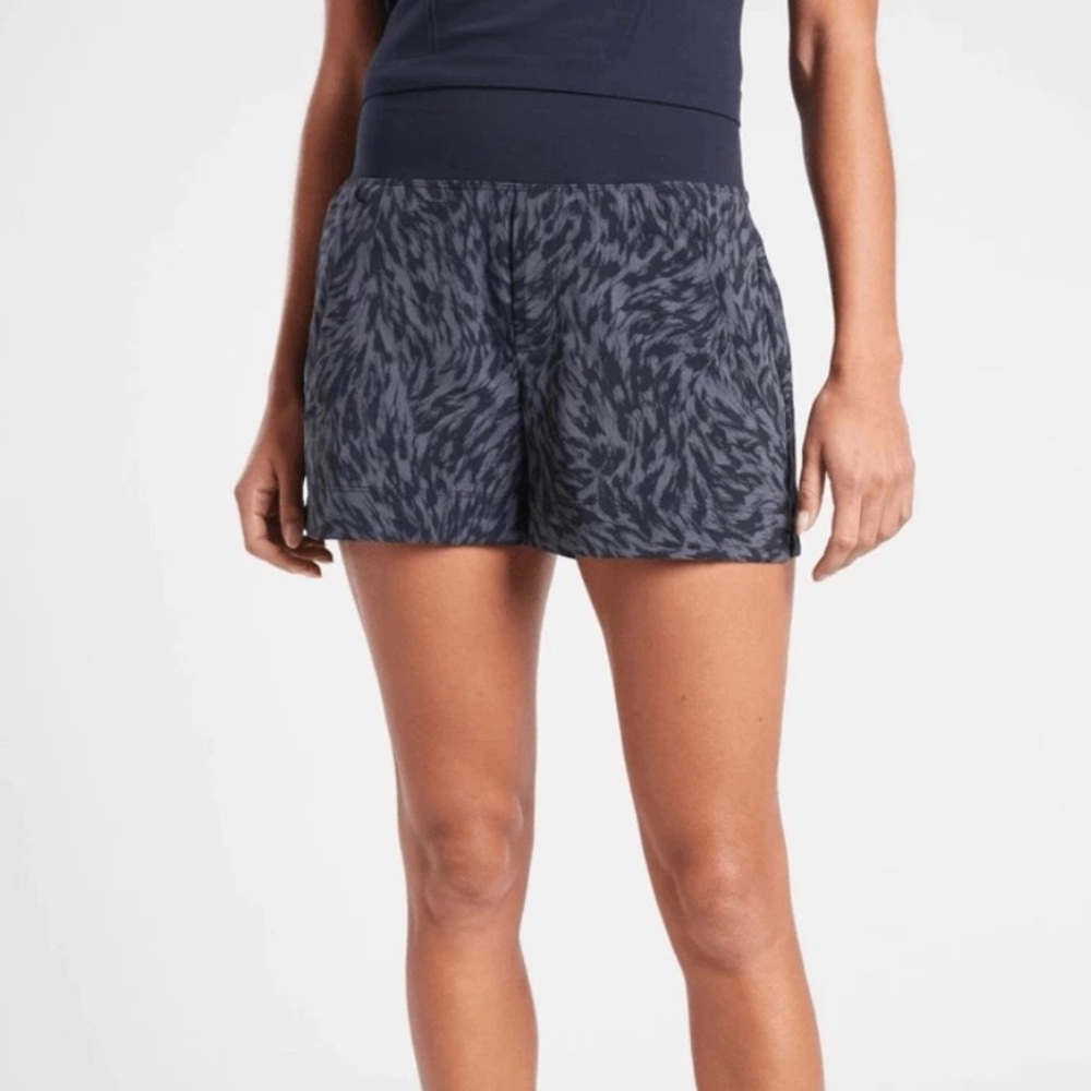 Athleta Trekkie North Printed Short